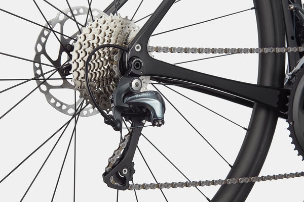 Cannondale Synapse Carbon 4 Endurance Road Bike in Black