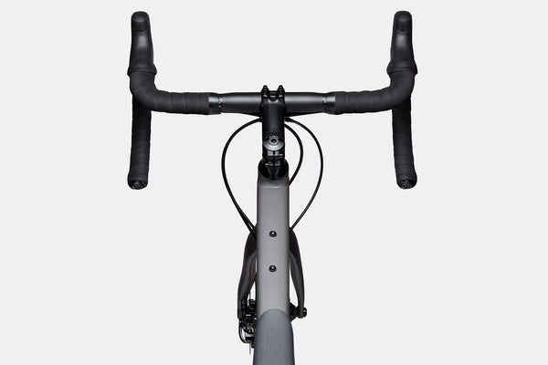 Cannondale Synapse 3 Endurance Road Bike in Smoke Black