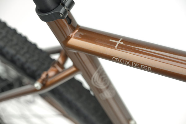 Genesis Croix De Fer 10 in Bronze