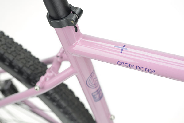 Genesis Croix De Fer 40 in Pink