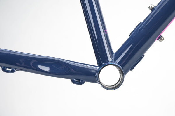 Genesis Croix De Fer 725 Frameset in Blue