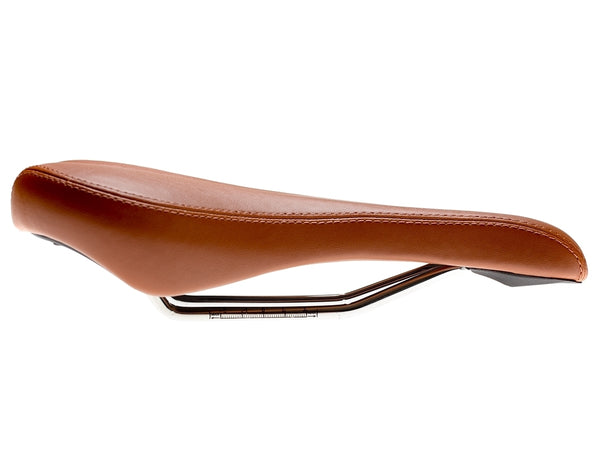 BLB Curve Race Saddle in Honey Brown